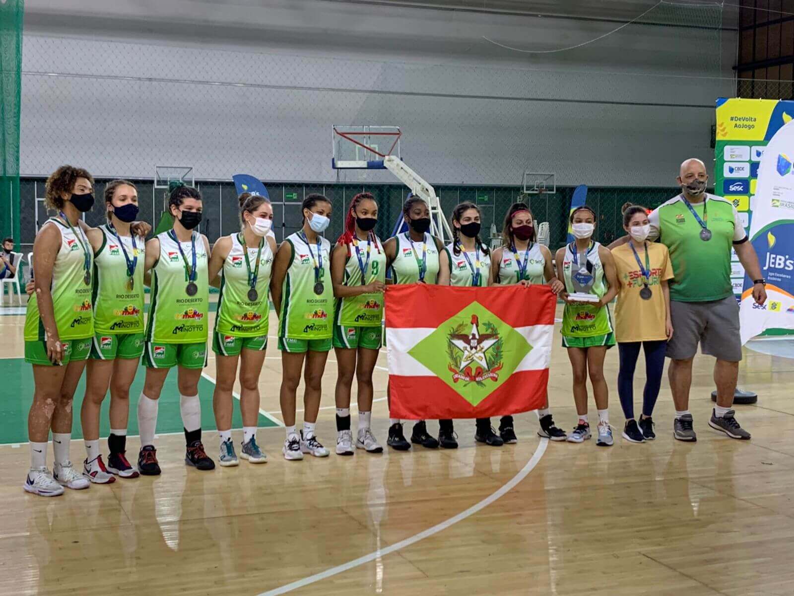 O time representou a instituição e o estado de Santa Catarina no Rio de Janeiro contra outros 27 estados