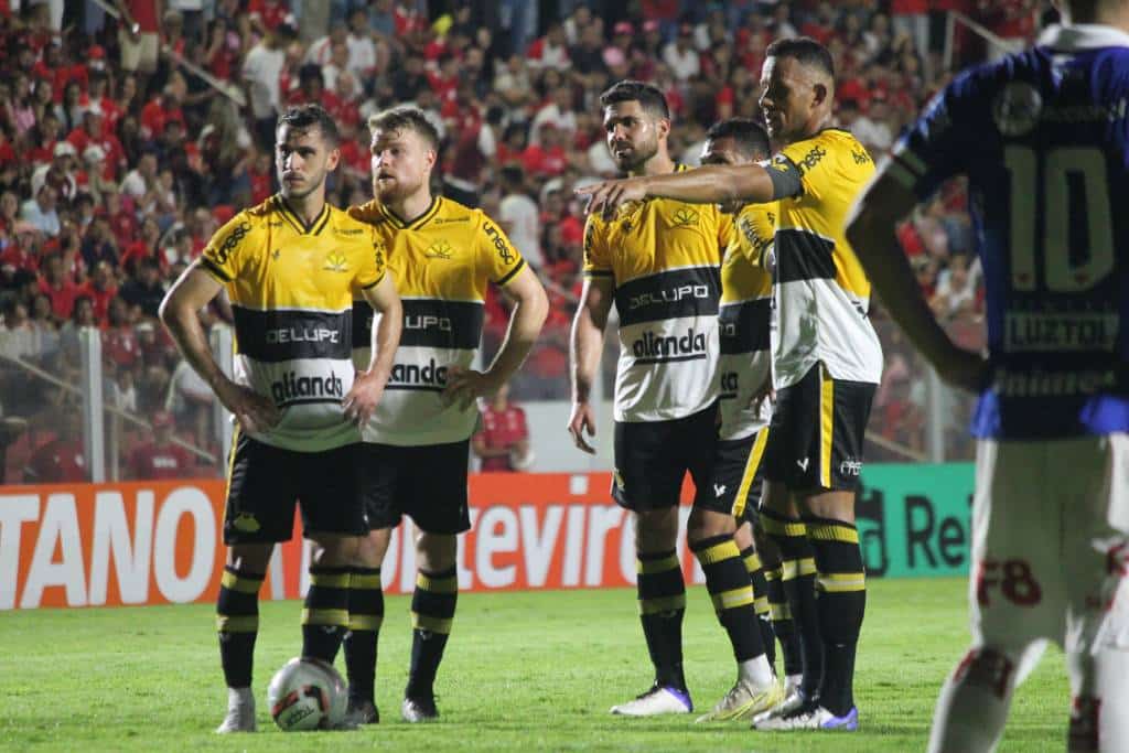 A derrota de 1 a 0 para o Vila Nova acabou cortando a expectativa dos torcedores e deixando o time sem se mover na tabela resultado