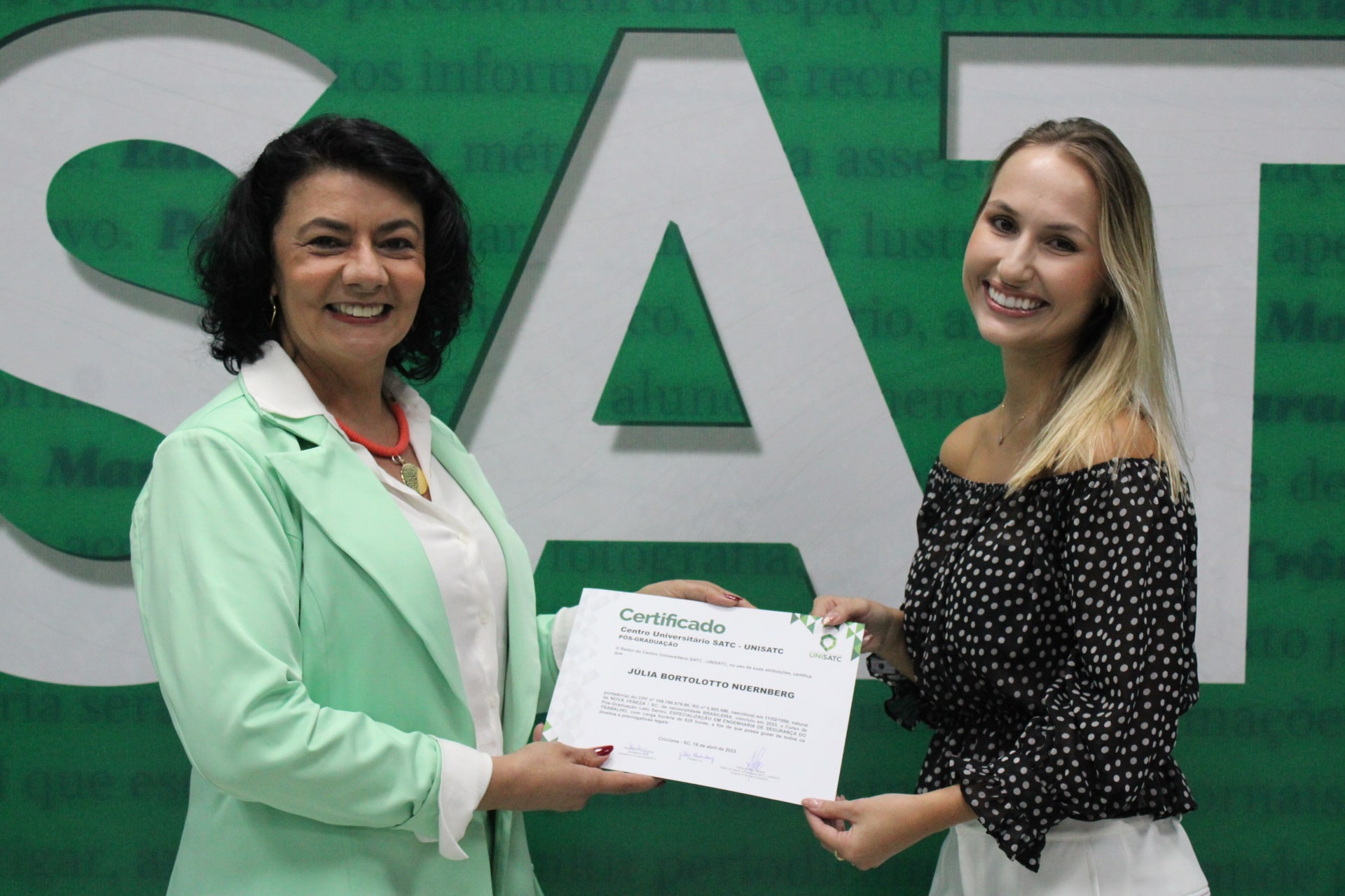 Curso de pós-graduação em Engenharia de Segurança do Trabalho da UniSatc tem sua primeira formada