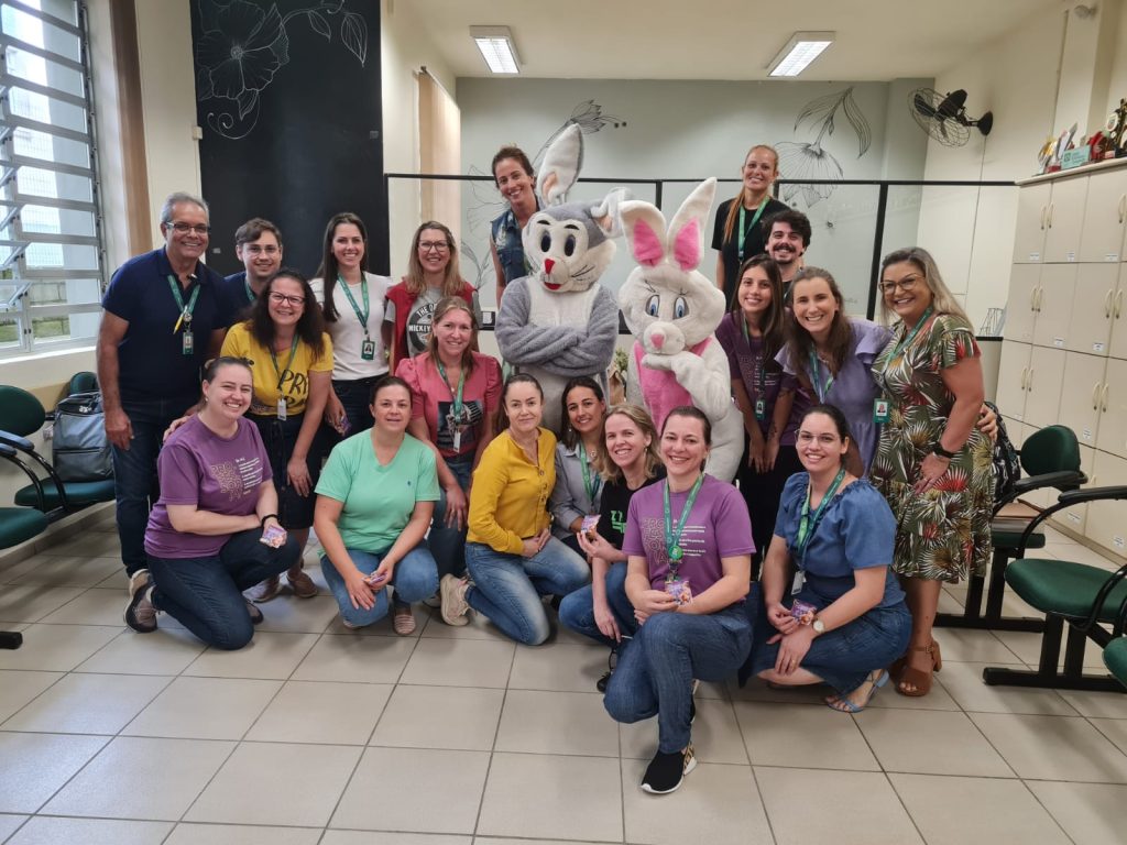 Teatros, brincadeiras e mensagens de renovação fizeram parte das festividades de Páscoa na escola