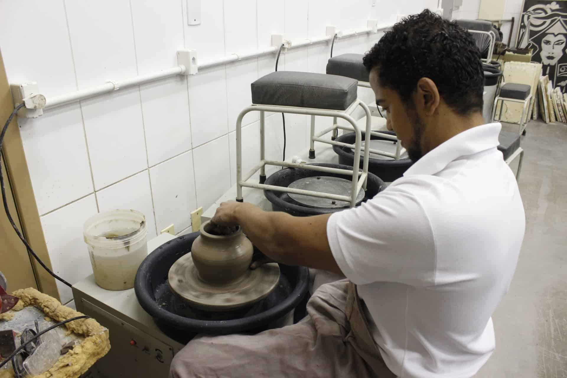 Curso de Cerâmica Artística da Satc está com inscrições abertas