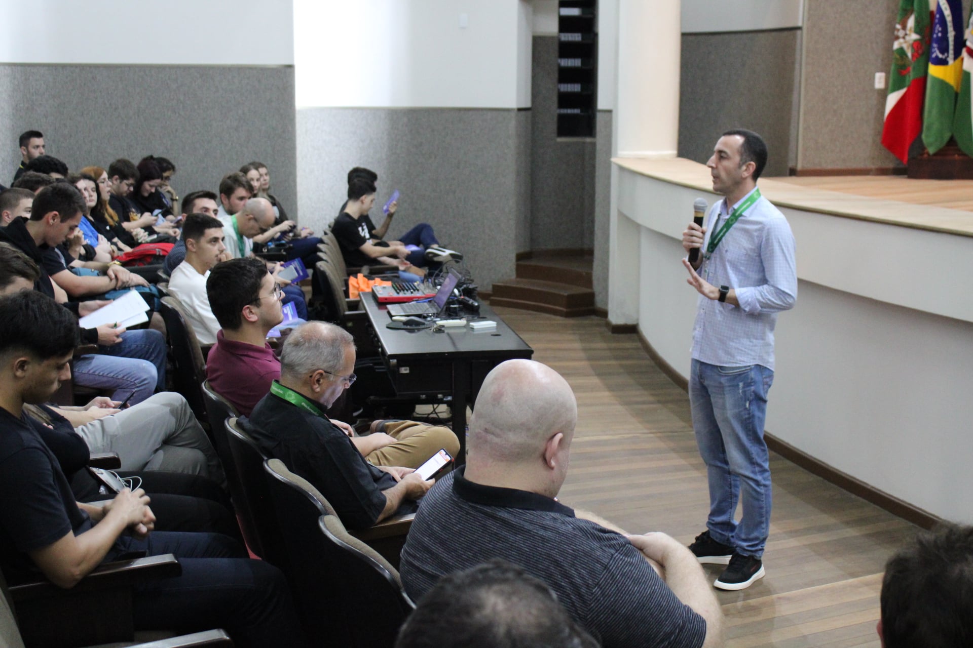 Cibersegurança é destaque em palestra na UniSatc