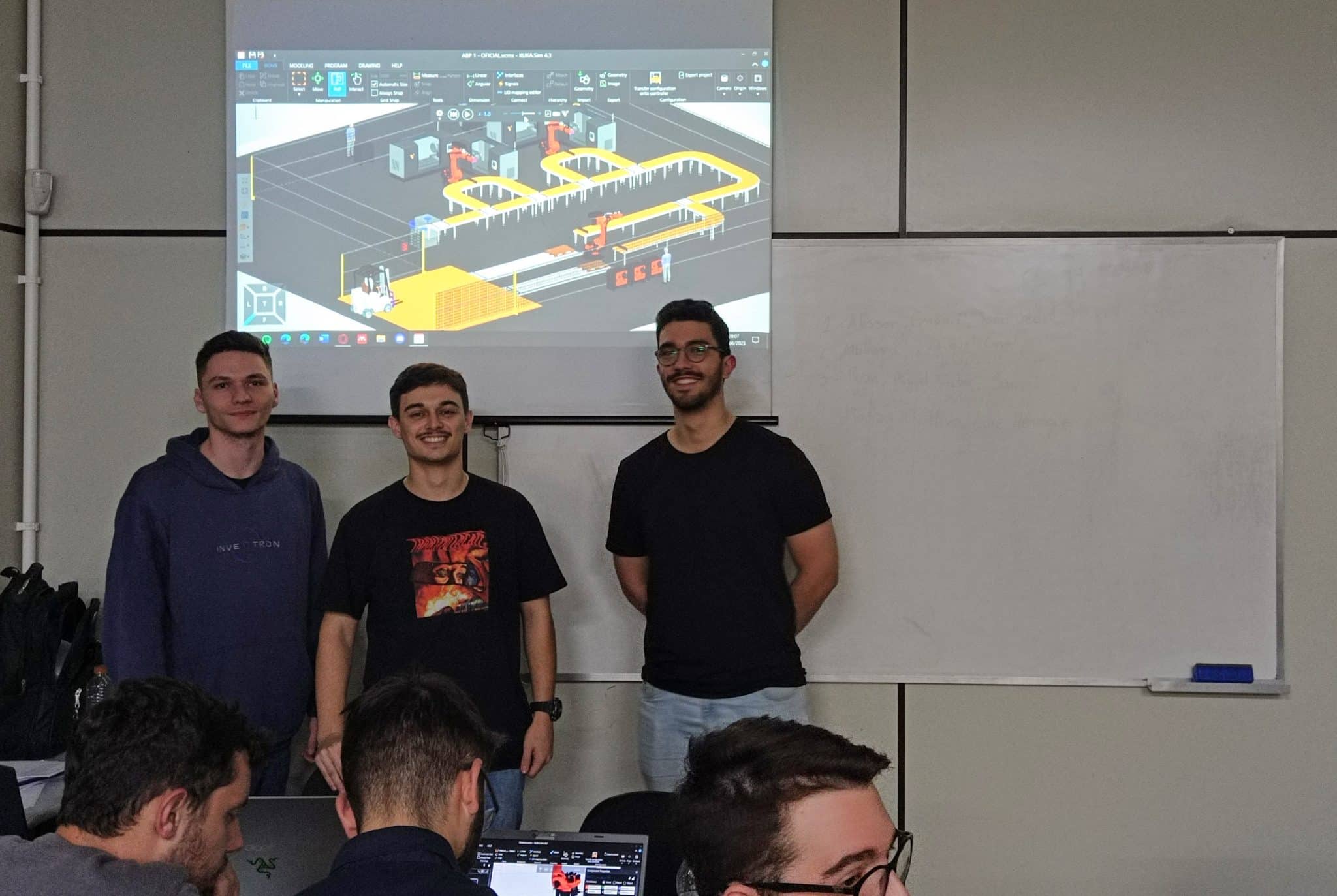 Acadêmicos da UniSatc desenvolvem projetos digitais de fábricas