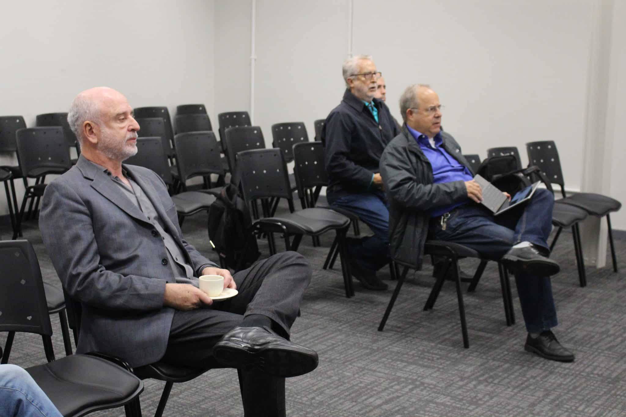 Ministro do Tribunal de Contas da União visita UniSatc e cadeia produtiva do carvão