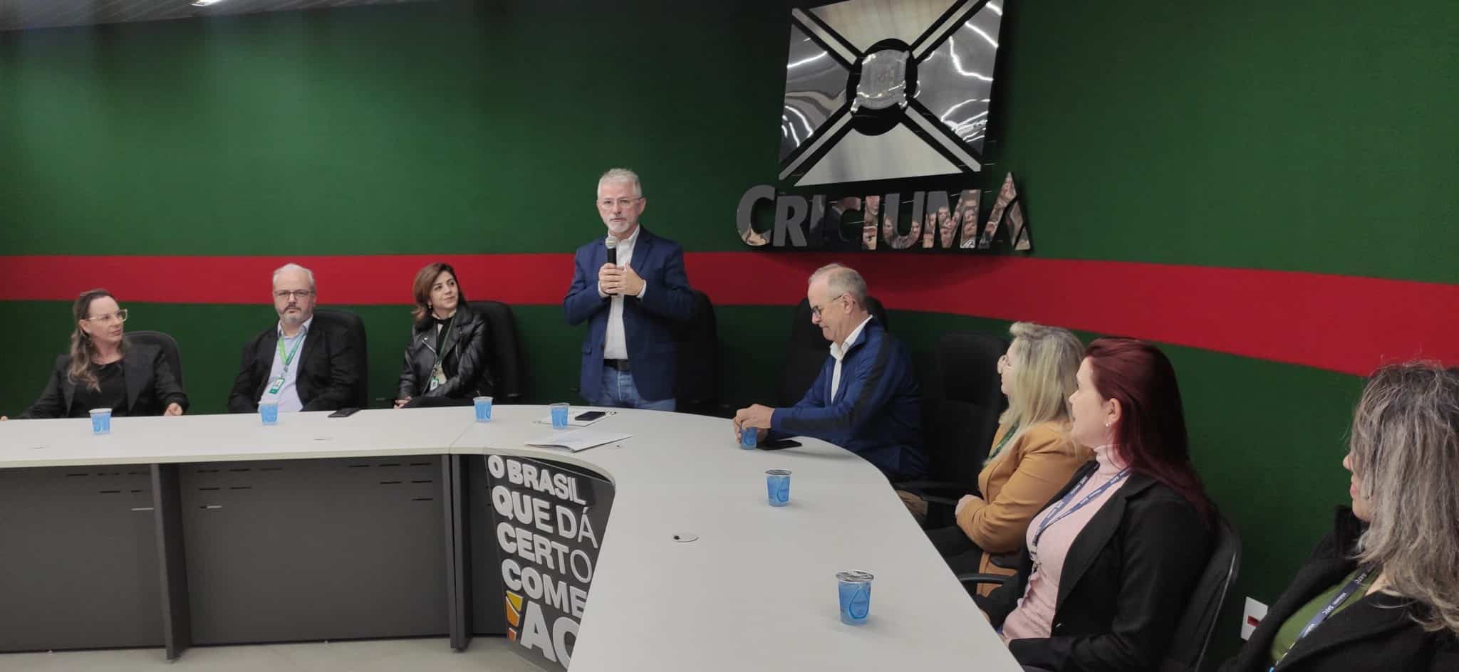 Quase 2 mil alunos de Criciúma serão beneficiados com Projeto + Saber