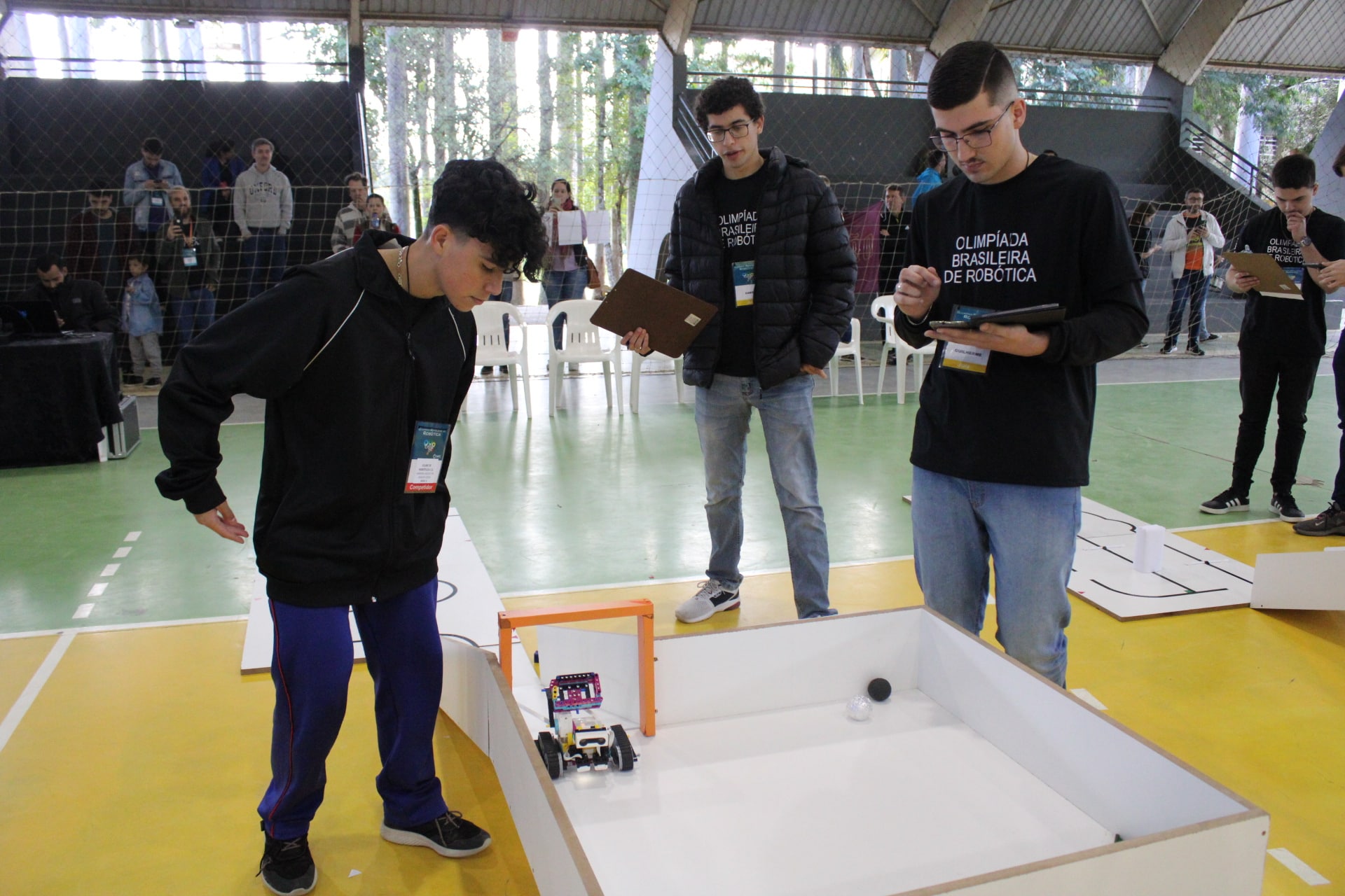 Colégio Satc é bicampeão estadual da Olimpíada Brasileira de Robótica
