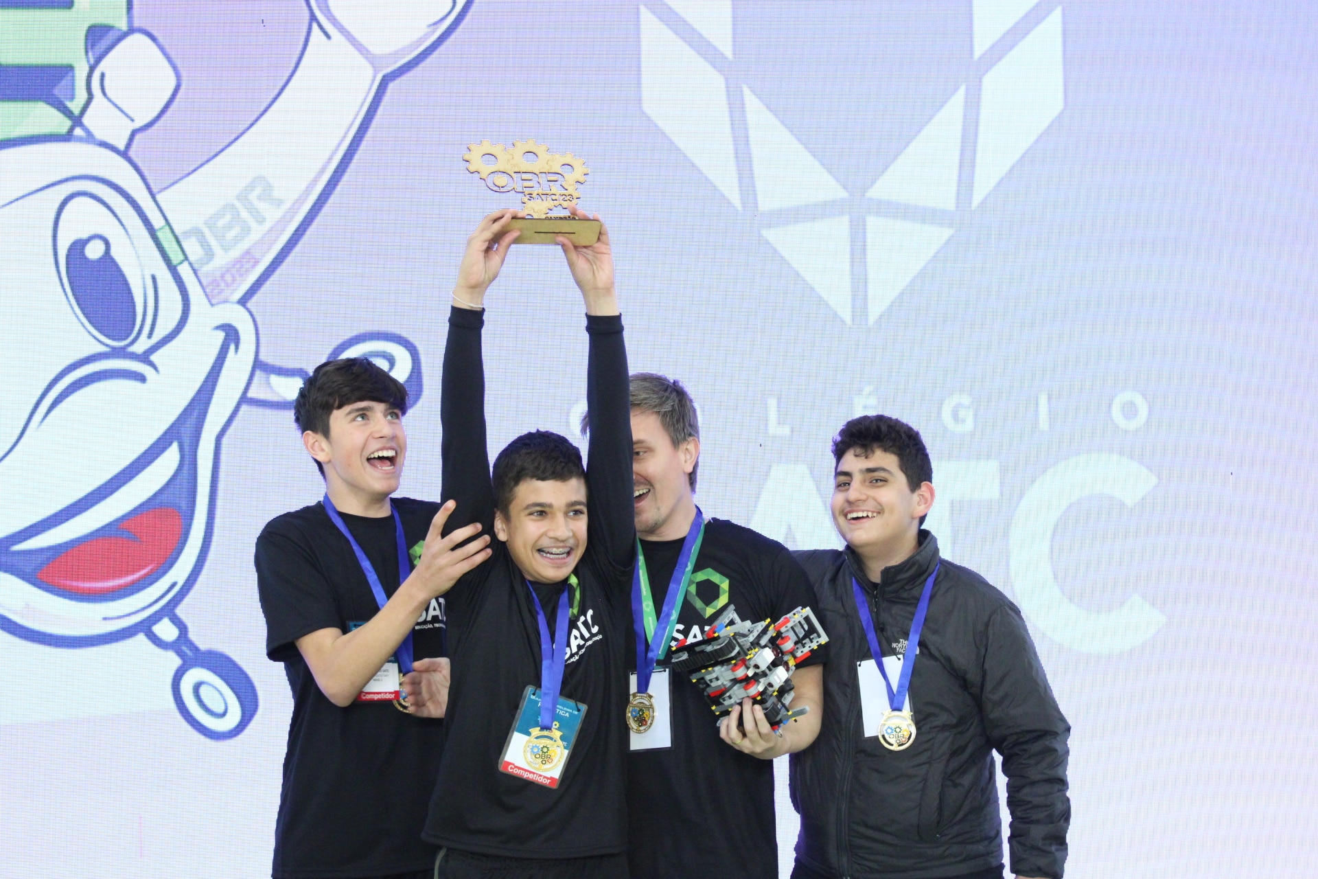 Colégio Satc é bicampeão estadual da Olimpíada Brasileira de Robótica