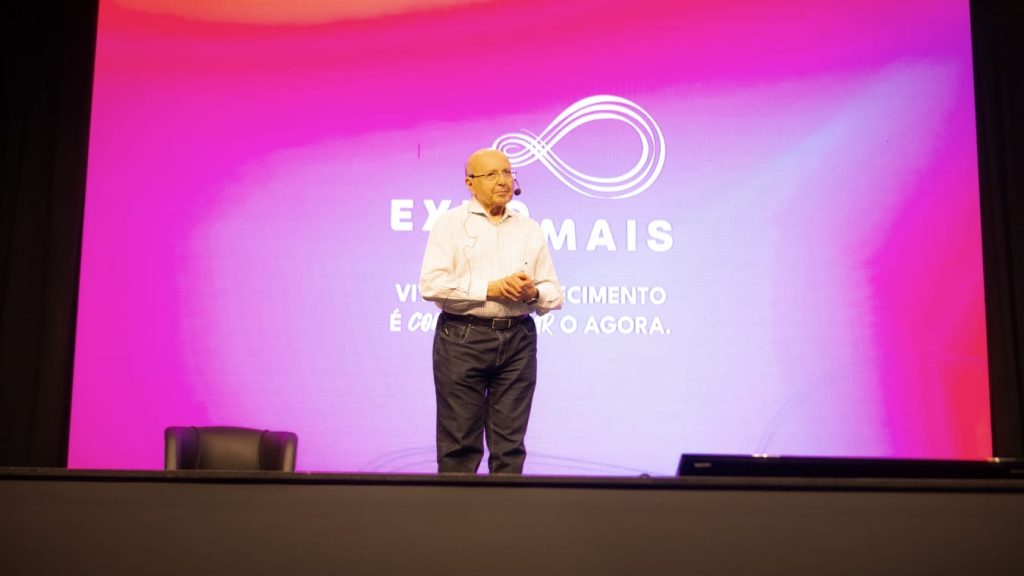 Leandro Karnal encerra o primeiro dia da ExpoMais

