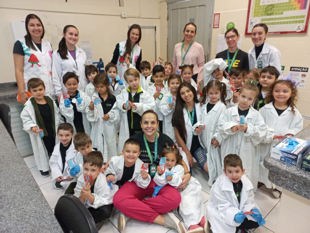 Quimicando Kids visa aproximar as crianças para o mundo da química   