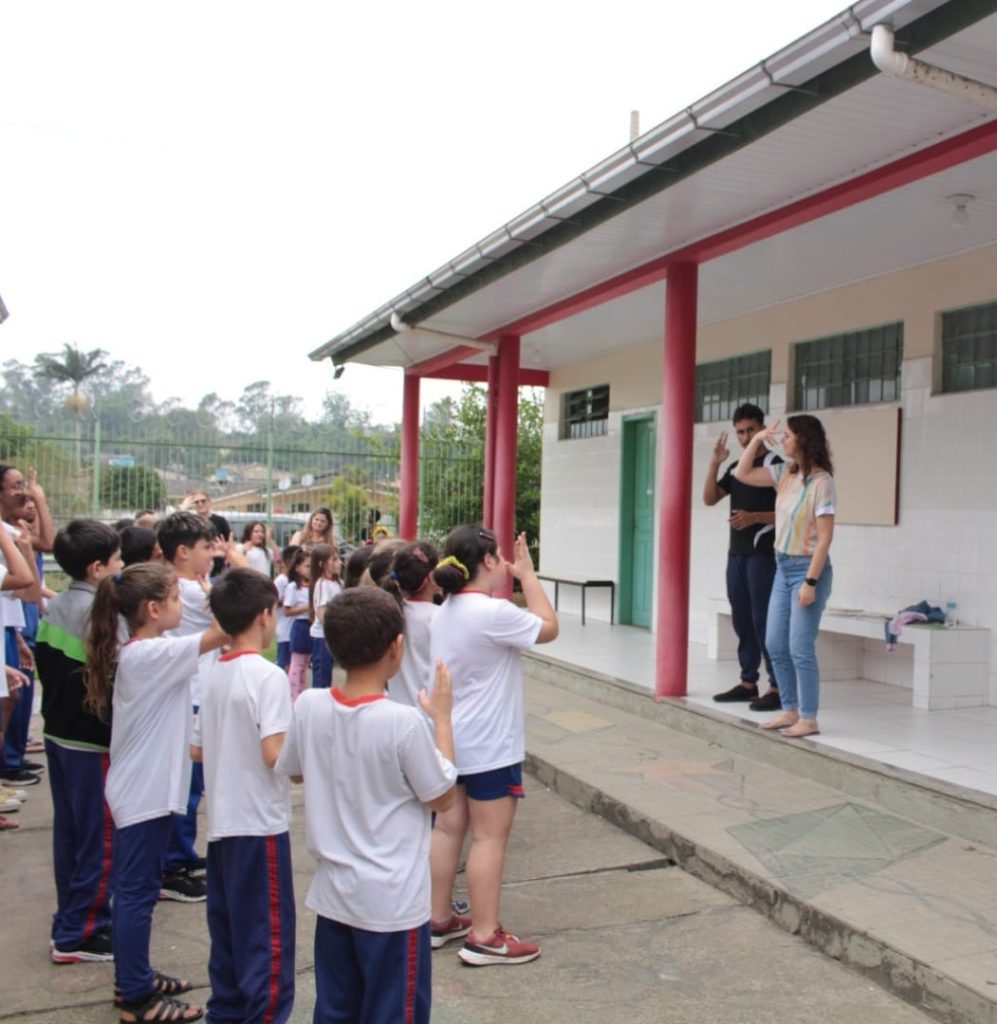 Alunos Prof.ª Maria de Lourdes Carneiro