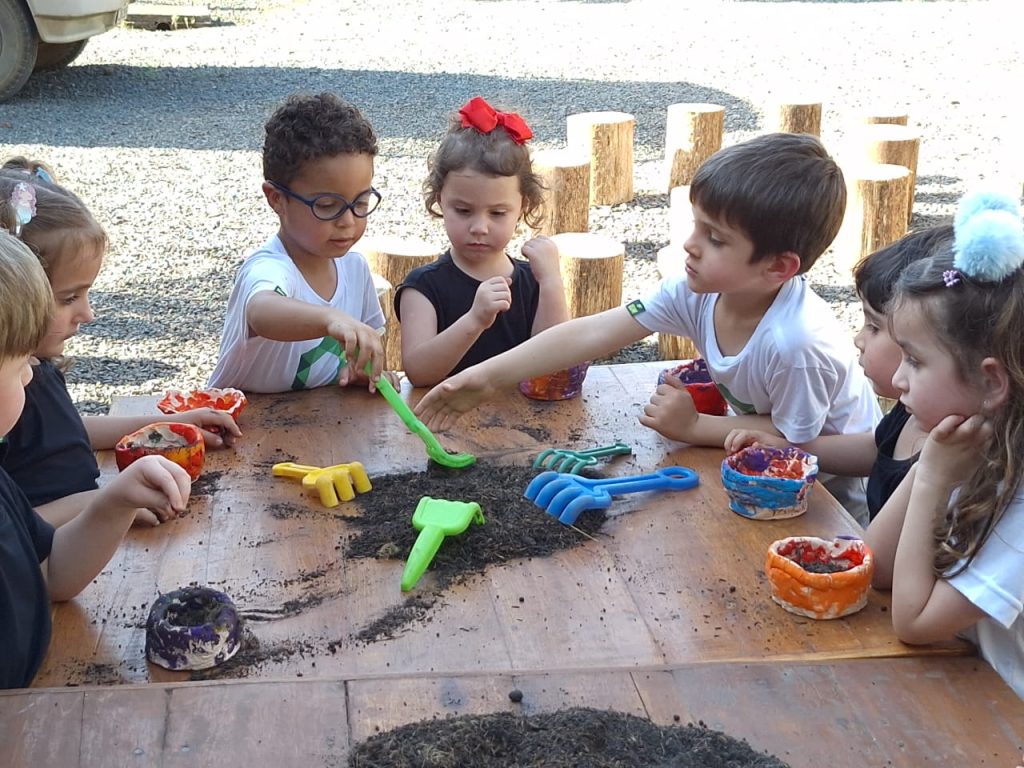 Cuidados com o meio ambiente e diversão marcam atividade do Infantil Satc