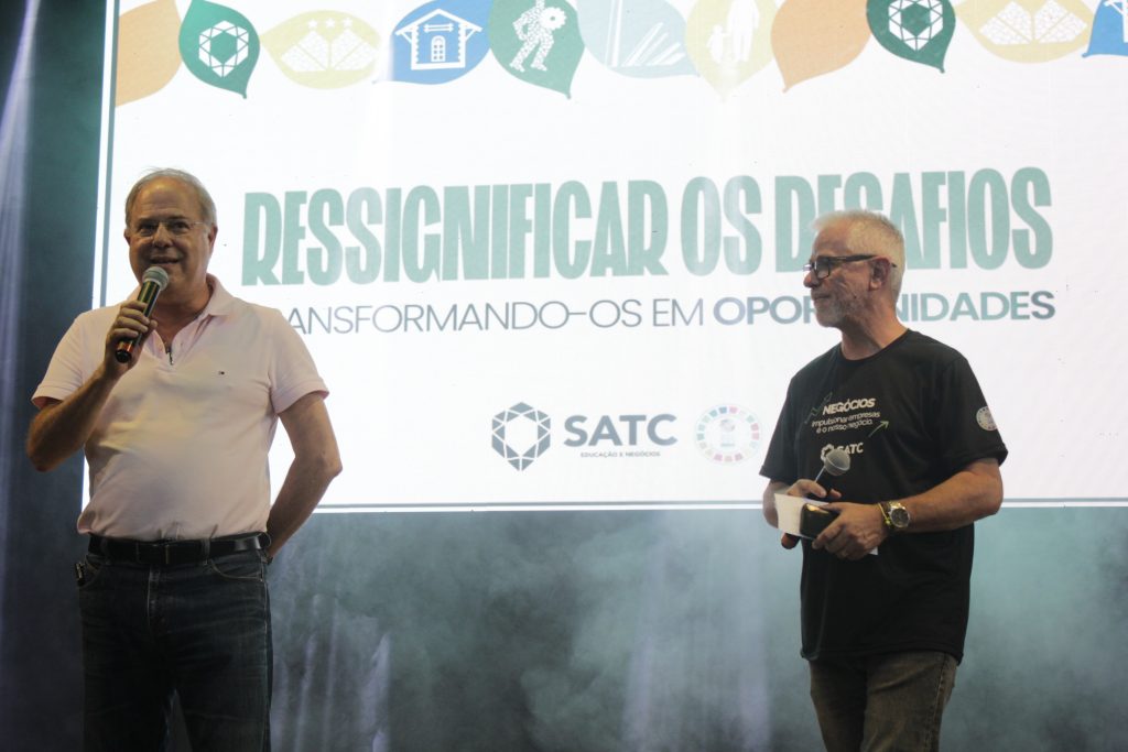 Satc abre o ano letivo com evento marcado pela emoção entre os colaboradores