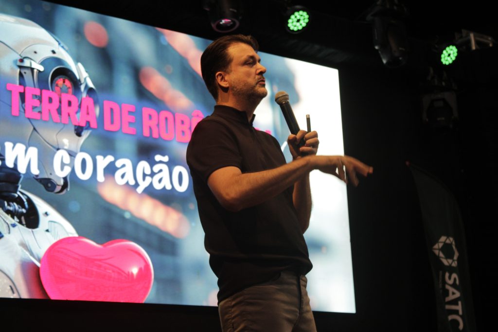 Satc abre o ano letivo com evento marcado pela emoção entre os colaboradores