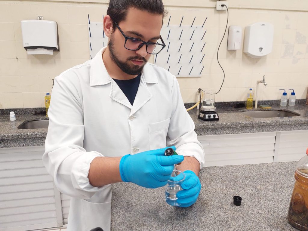 química