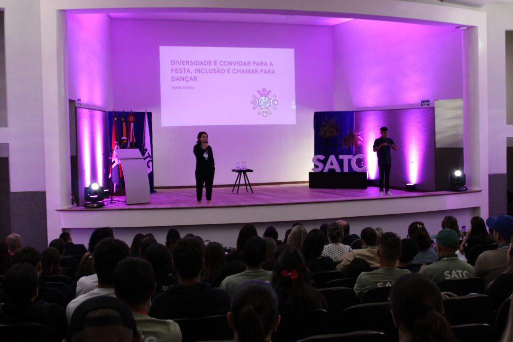 Simpósio IDE da Satc conecta pessoas promovendo empatia e respeito