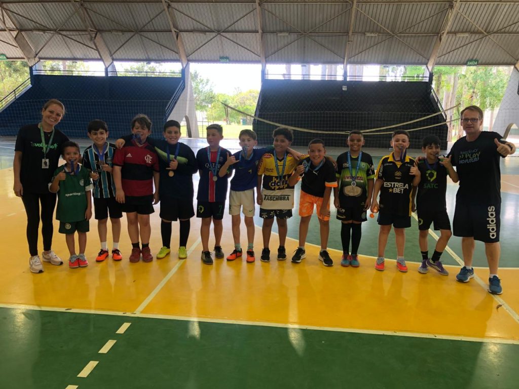 Sábado Esportivo estimula alunos para prática do esporte e interação social no Colégio Satc